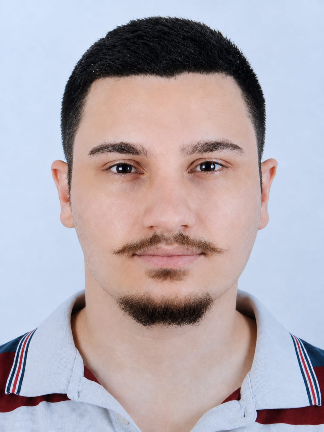 Giray Düzel
